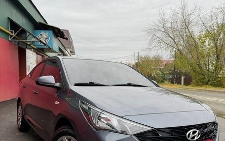 Hyundai Solaris II рестайлинг, 2021 год, 1 600 000 рублей, 16 фотография