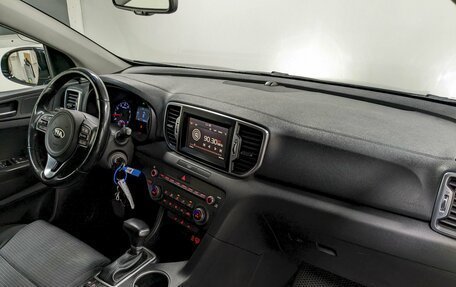 KIA Sportage IV рестайлинг, 2018 год, 1 990 000 рублей, 18 фотография