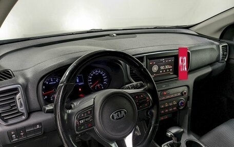 KIA Sportage IV рестайлинг, 2018 год, 1 990 000 рублей, 12 фотография