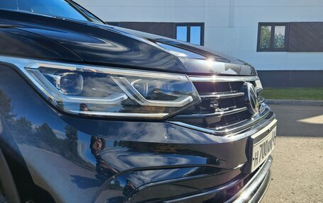 Volkswagen Tiguan II, 2021 год, 3 800 000 рублей, 10 фотография