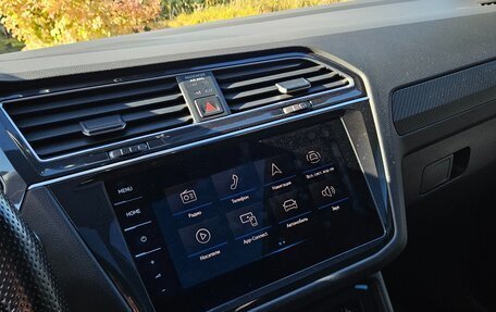 Volkswagen Tiguan II, 2021 год, 3 800 000 рублей, 23 фотография