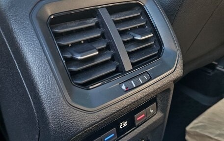 Volkswagen Tiguan II, 2021 год, 3 800 000 рублей, 22 фотография