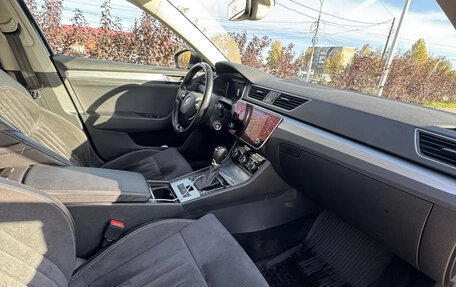 Skoda Superb III рестайлинг, 2021 год, 2 450 000 рублей, 2 фотография