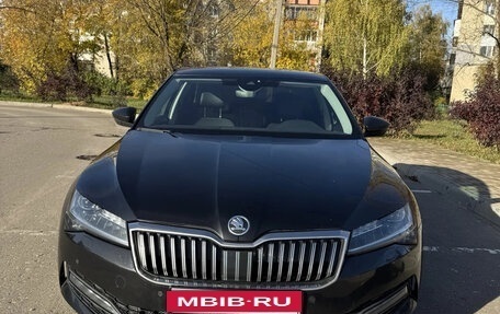 Skoda Superb III рестайлинг, 2021 год, 2 450 000 рублей, 12 фотография