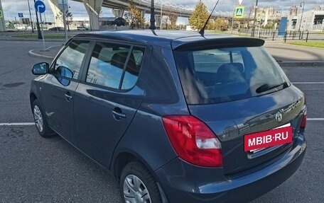 Skoda Fabia II, 2011 год, 650 000 рублей, 2 фотография