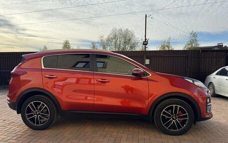 KIA Sportage IV рестайлинг, 2020 год, 2 400 000 рублей, 5 фотография