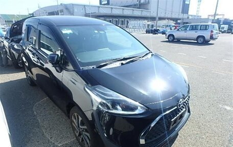Toyota Sienta II, 2018 год, 1 350 000 рублей, 4 фотография