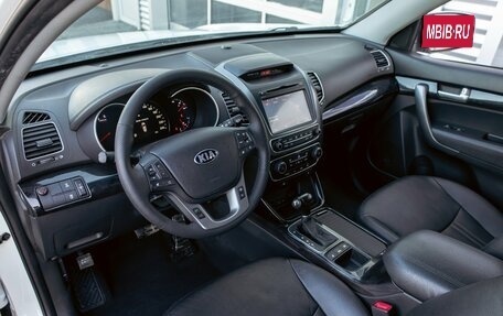 KIA Sorento II рестайлинг, 2013 год, 1 695 000 рублей, 15 фотография