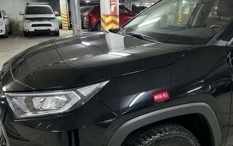Toyota RAV4, 2020 год, 3 650 000 рублей, 4 фотография