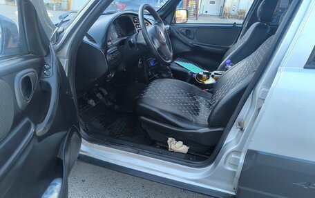 Chevrolet Niva I рестайлинг, 2011 год, 385 000 рублей, 8 фотография