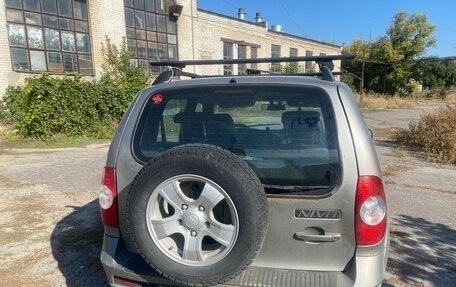 Chevrolet Niva I рестайлинг, 2011 год, 530 000 рублей, 3 фотография