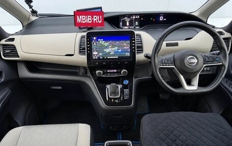 Nissan Serena IV, 2019 год, 2 350 000 рублей, 17 фотография