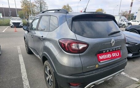 Renault Kaptur I рестайлинг, 2017 год, 1 099 000 рублей, 2 фотография