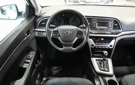 Hyundai Elantra VI рестайлинг, 2018 год, 1 399 900 рублей, 12 фотография