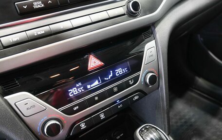Hyundai Elantra VI рестайлинг, 2018 год, 1 399 900 рублей, 19 фотография