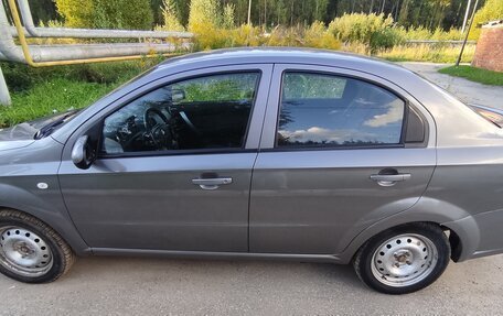 Chevrolet Aveo III, 2010 год, 600 000 рублей, 9 фотография
