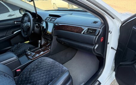 Toyota Camry, 2015 год, 1 840 000 рублей, 11 фотография
