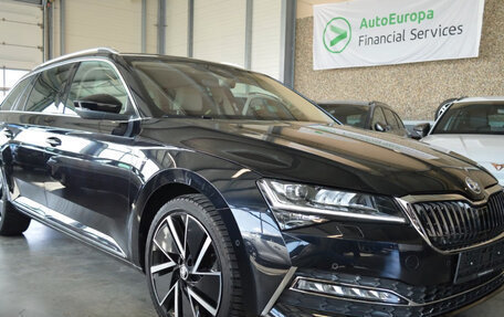 Skoda Superb III рестайлинг, 2023 год, 3 200 000 рублей, 3 фотография