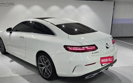 Mercedes-Benz E-Класс, 2023 год, 5 700 000 рублей, 7 фотография
