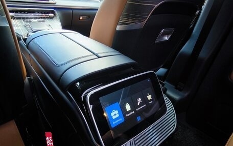 Mercedes-Benz V-Класс, 2025 год, 9 990 000 рублей, 13 фотография