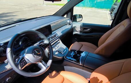 Mercedes-Benz V-Класс, 2025 год, 9 990 000 рублей, 26 фотография