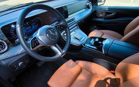 Mercedes-Benz V-Класс, 2025 год, 9 990 000 рублей, 24 фотография