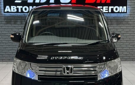 Honda Stepwgn IV, 2011 год, 1 350 000 рублей, 3 фотография