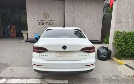Volkswagen Lavida, 2022 год, 1 318 004 рублей, 4 фотография