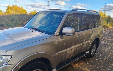 Mitsubishi Pajero IV, 2007 год, 1 159 000 рублей, 16 фотография