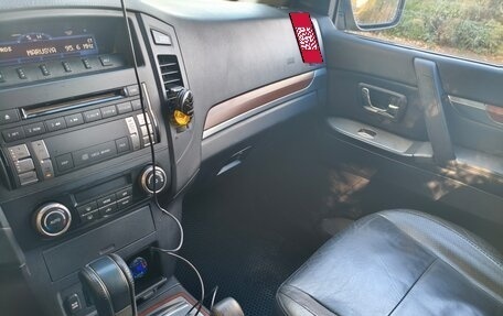 Mitsubishi Pajero IV, 2007 год, 1 159 000 рублей, 15 фотография
