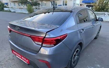 KIA Rio IV, 2018 год, 1 100 000 рублей, 4 фотография