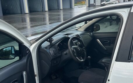 Renault Logan II, 2020 год, 850 000 рублей, 6 фотография