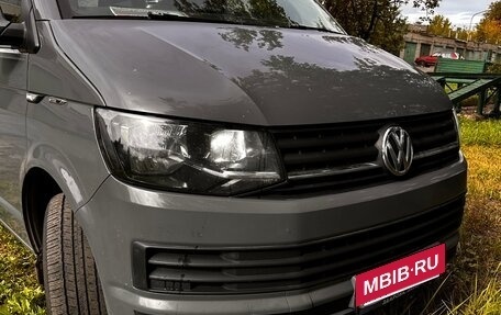 Volkswagen Caravelle T6 рестайлинг, 2016 год, 2 150 000 рублей, 9 фотография