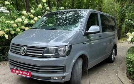 Volkswagen Caravelle T6 рестайлинг, 2016 год, 2 150 000 рублей, 2 фотография