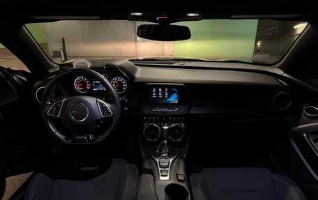 Chevrolet Camaro VI, 2016 год, 1 650 000 рублей, 6 фотография