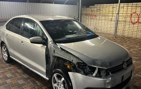 Volkswagen Polo VI (EU Market), 2012 год, 320 000 рублей, 2 фотография