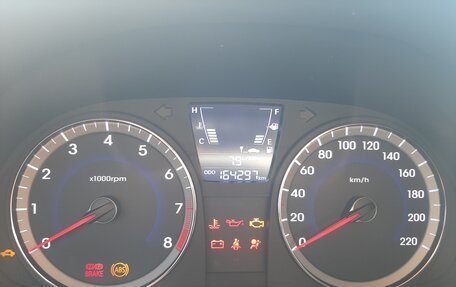 Hyundai Solaris II рестайлинг, 2013 год, 680 000 рублей, 13 фотография