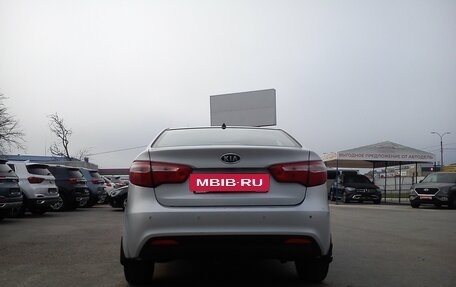 KIA Rio III рестайлинг, 2012 год, 900 000 рублей, 6 фотография
