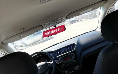 KIA Rio III рестайлинг, 2012 год, 900 000 рублей, 28 фотография