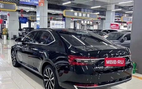 Skoda Superb III рестайлинг, 2023 год, 1 990 004 рублей, 4 фотография