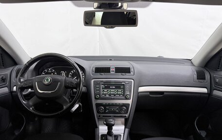 Skoda Octavia, 2011 год, 1 270 000 рублей, 10 фотография