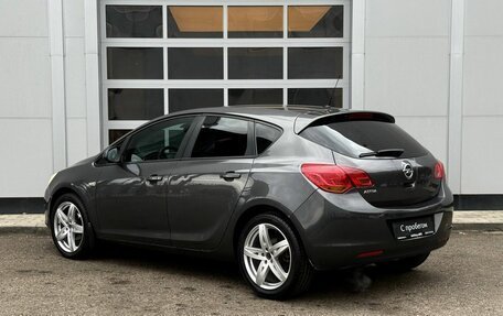 Opel Astra J, 2011 год, 510 000 рублей, 3 фотография