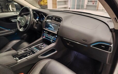 Jaguar F-Pace, 2019 год, 2 500 000 рублей, 7 фотография