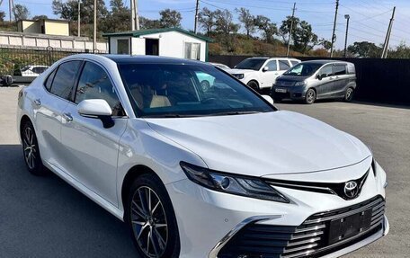 Toyota Camry, 2022 год, 3 550 000 рублей, 7 фотография