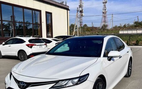 Toyota Camry, 2022 год, 3 550 000 рублей, 6 фотография