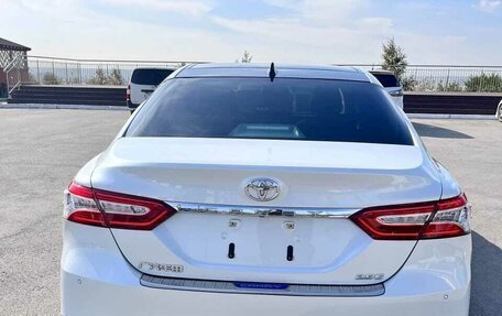 Toyota Camry, 2022 год, 3 550 000 рублей, 8 фотография