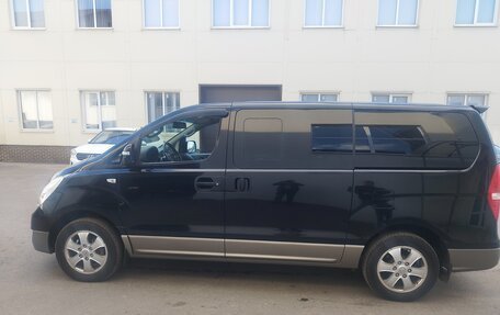 Hyundai Grand Starex Grand Starex I рестайлинг 2, 2015 год, 2 300 000 рублей, 4 фотография