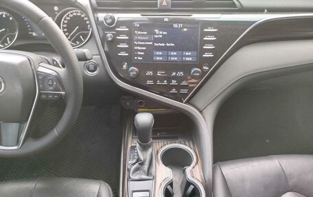 Toyota Camry, 2019 год, 2 049 720 рублей, 14 фотография