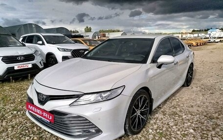 Toyota Camry, 2019 год, 2 049 720 рублей, 2 фотография