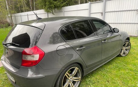 BMW 1 серия, 2005 год, 700 000 рублей, 4 фотография